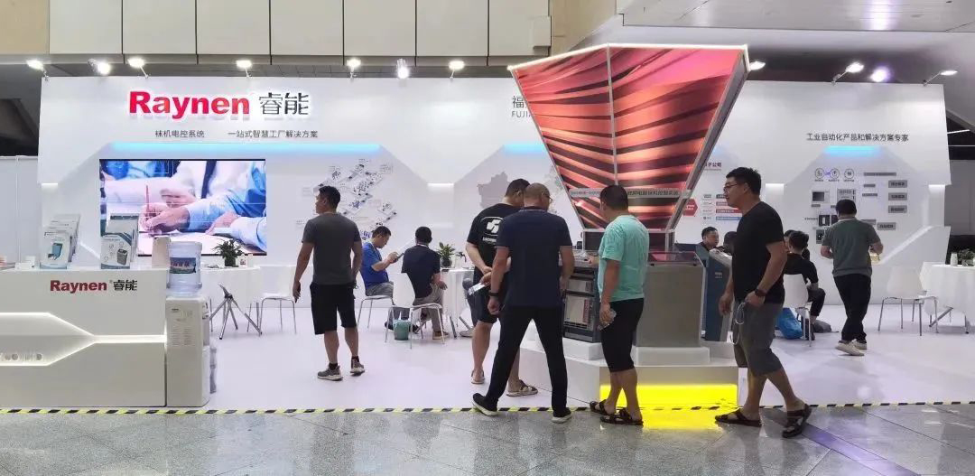 展会精彩回顾|betway西汉姆联科技携最新袜机电控产品亮相大唐袜博会(图2)